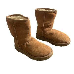 Ugg Boots Girls Sz 5 Classic II Boot Tan Suede Leather Sheepskin Boho Hippie